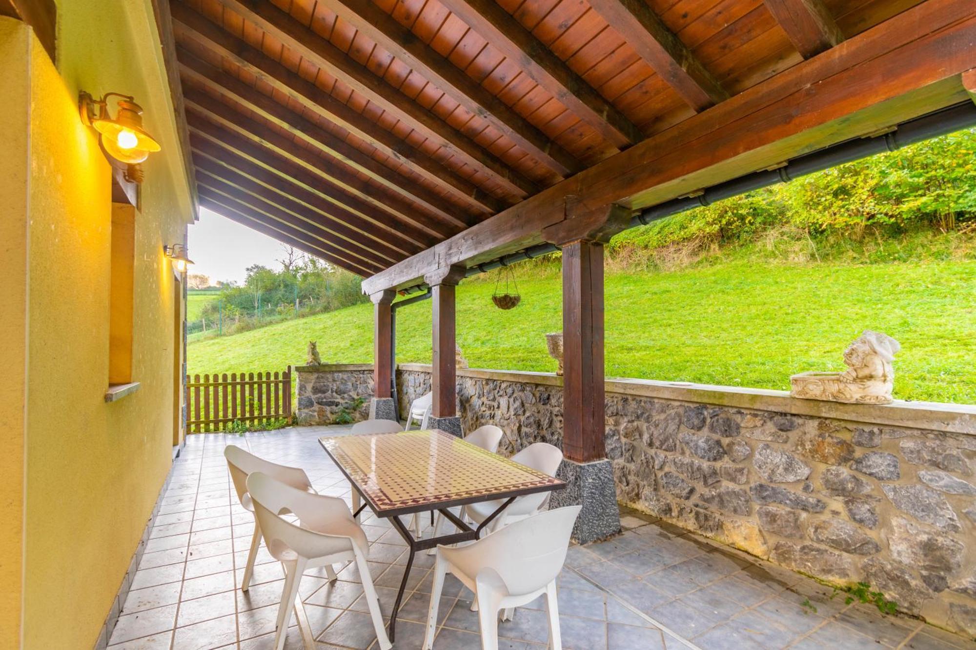 Casa Toki Eder, Espaciosa Casa Rural Para Familias Y Amigos Con Vistas Al Valle Uztegui Bagian luar foto